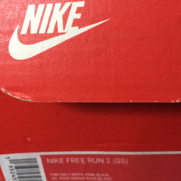 Nike custom design on Nike fits ladies 7 no bigger or smaller w box - Picture 3 of 7